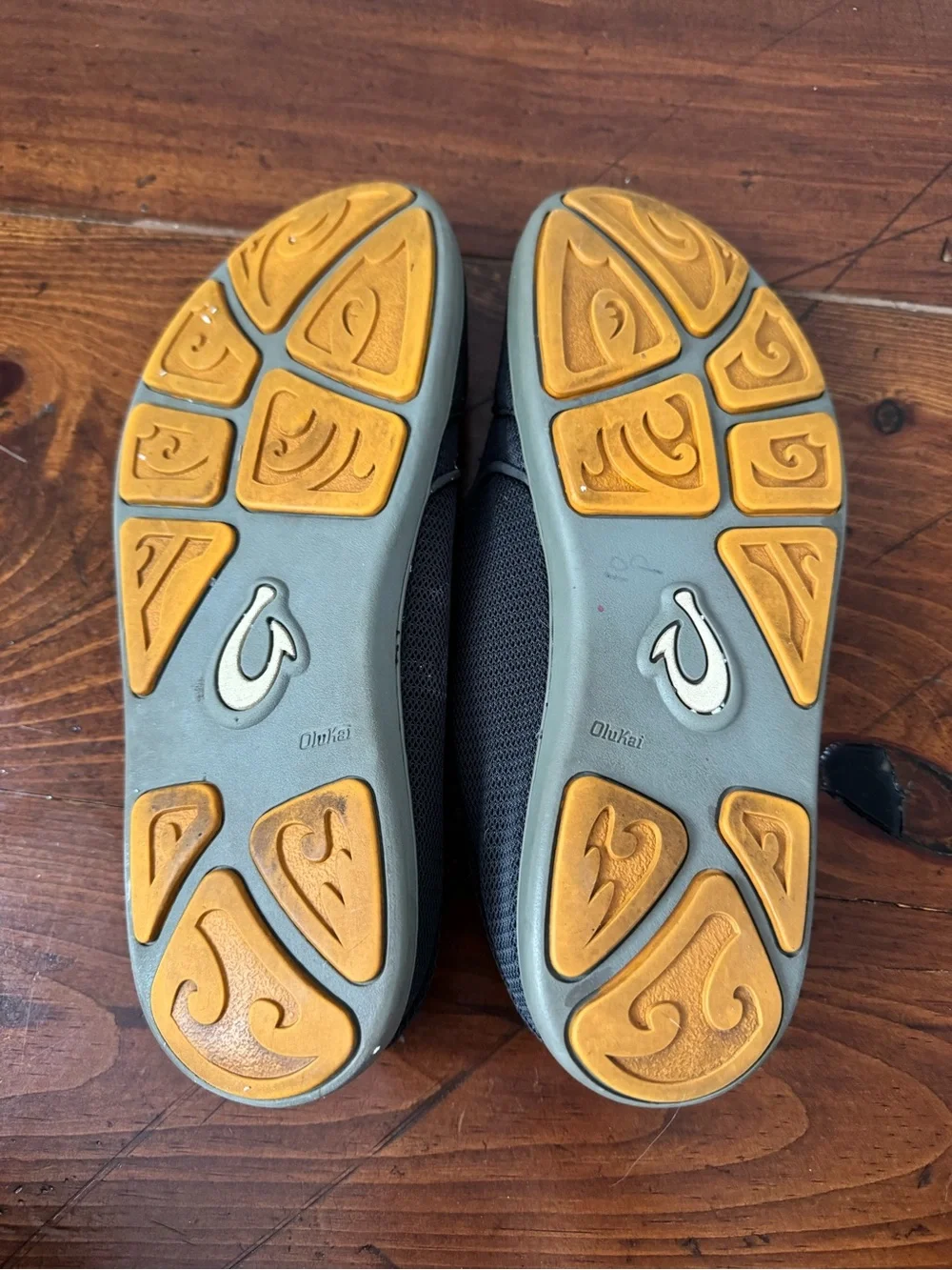 OluKai‎ Nohea Mesh Slip-On Men's. Dark Shadow. Size 11